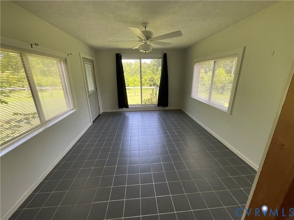 17220 Royalton Rd - Photo 5 of 15