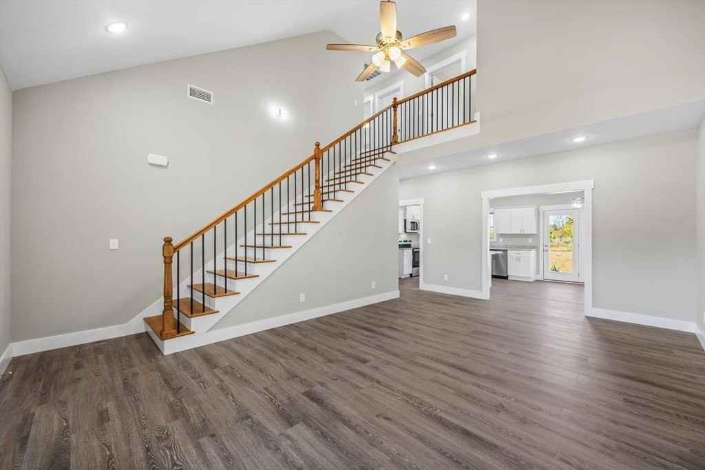 69 Maddox Ln - Photo 2 of 39