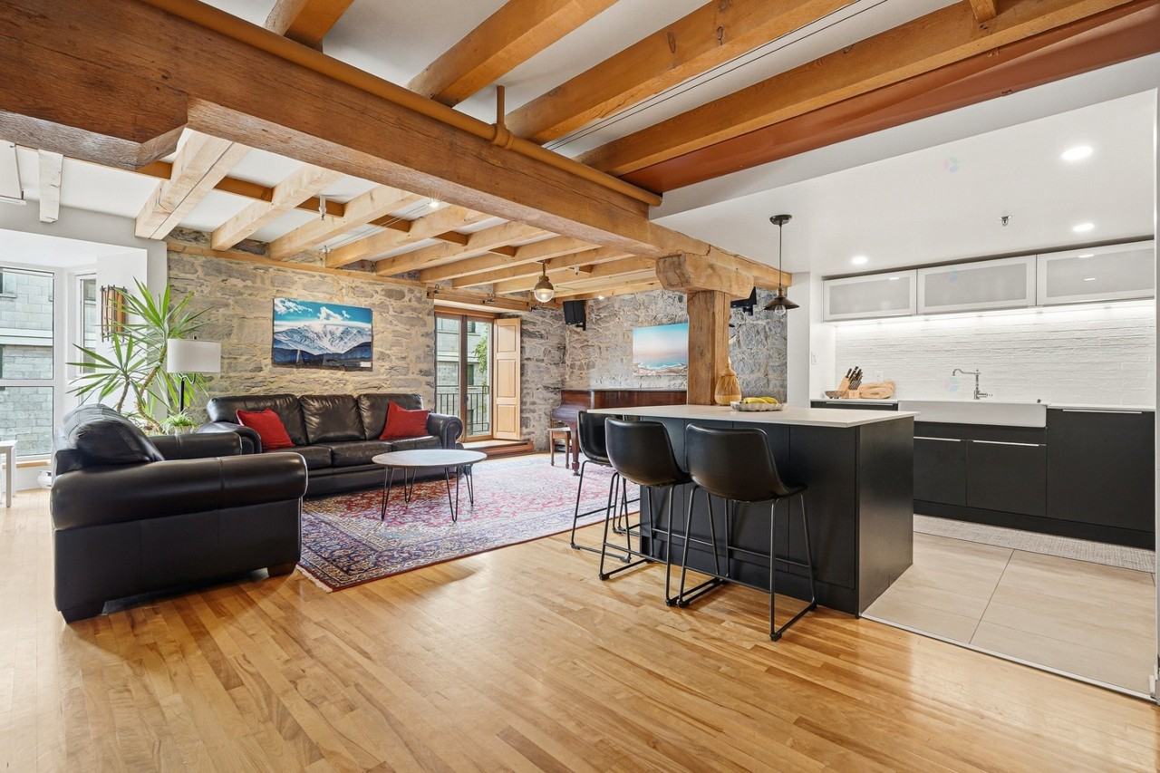 283 Rue De La Commune O - Photo 6 of 26