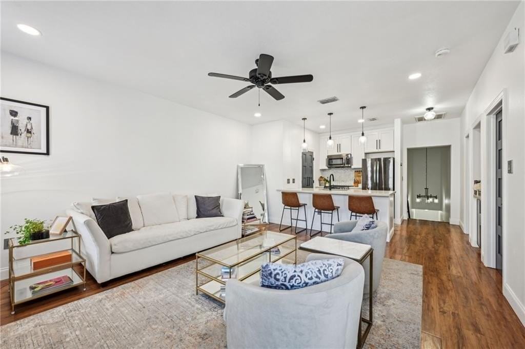 507 Spartan Dr - Photo 4 of 14