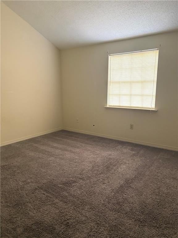 909 Vouray Dr - Photo 4 of 6