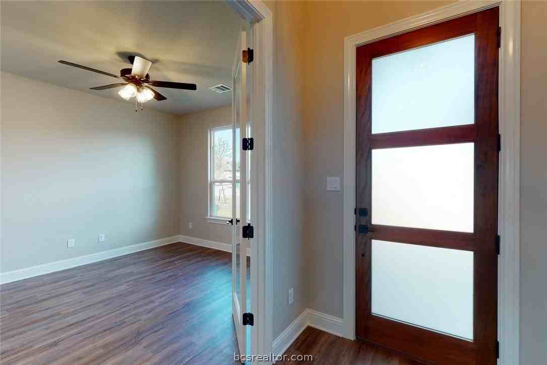 3908 Eskew Dr - Photo 3 of 23