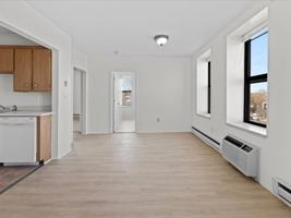 featured image of 1 Cypress Rd