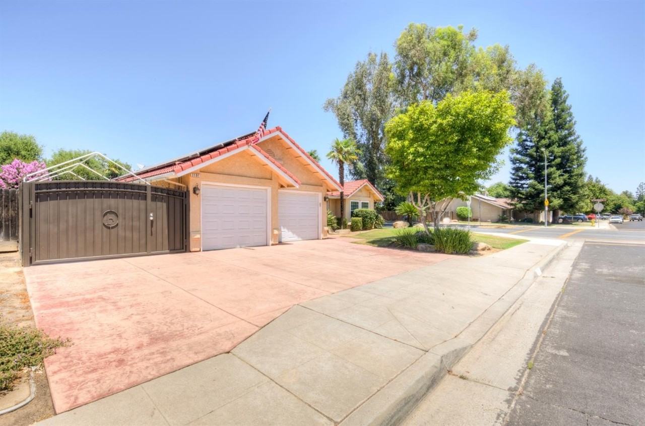 2197 Polson Ave - Photo 3 of 23