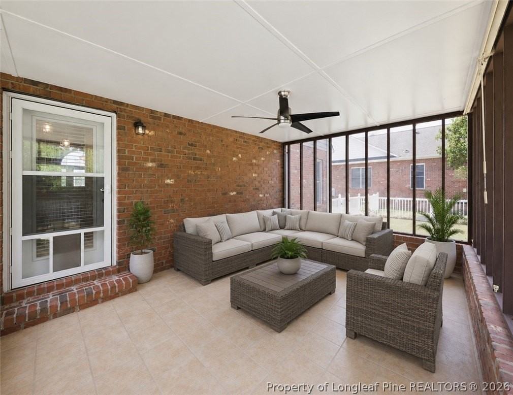 3010 Metthame Dr - Photo 3 of 10