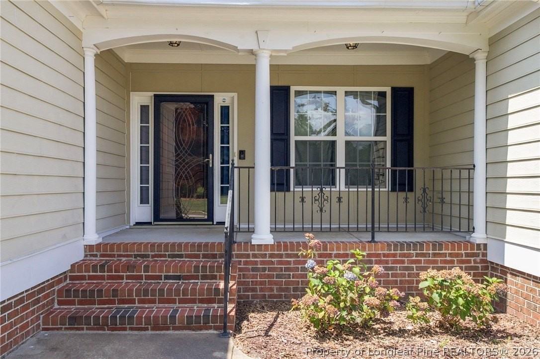 720 Camwheel Dr - Photo 3 of 45