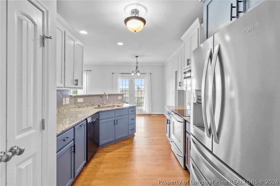 720 Camwheel Dr - Photo 7 of 45