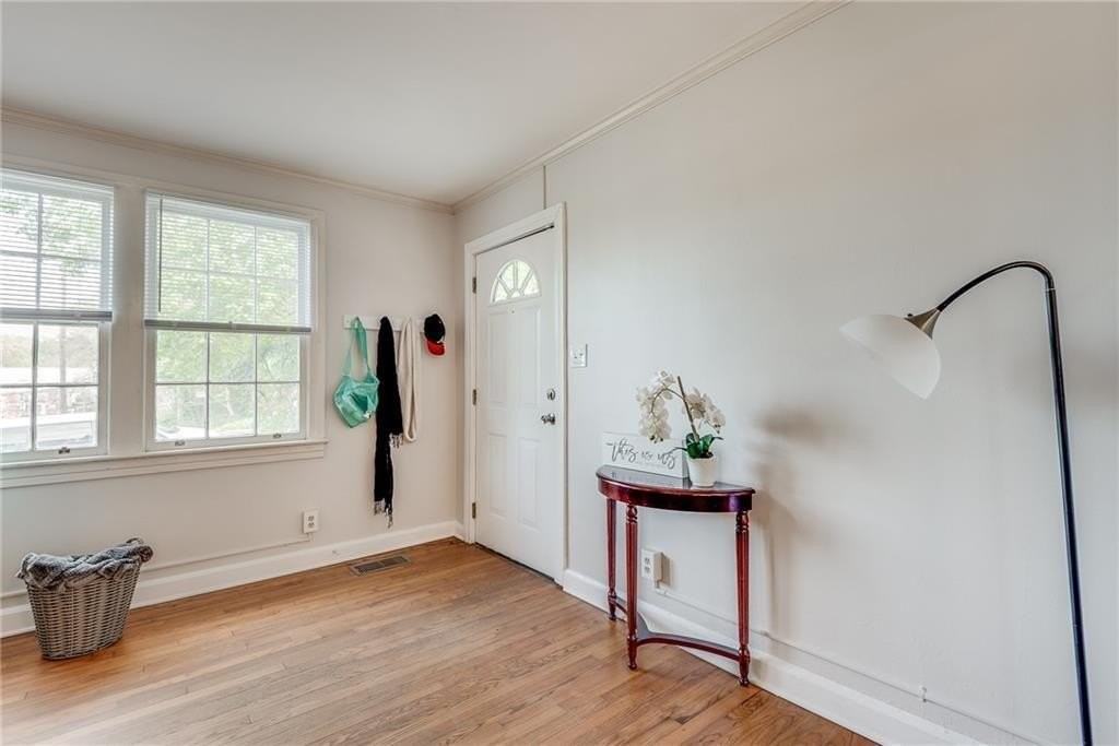 388 Ashley Ave Ne - Photo 7 of 26
