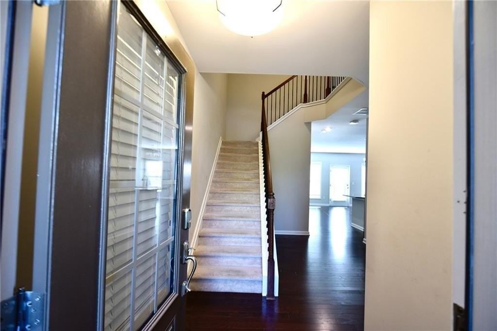 4270 Bryton Trace Dr - Photo 3 of 33