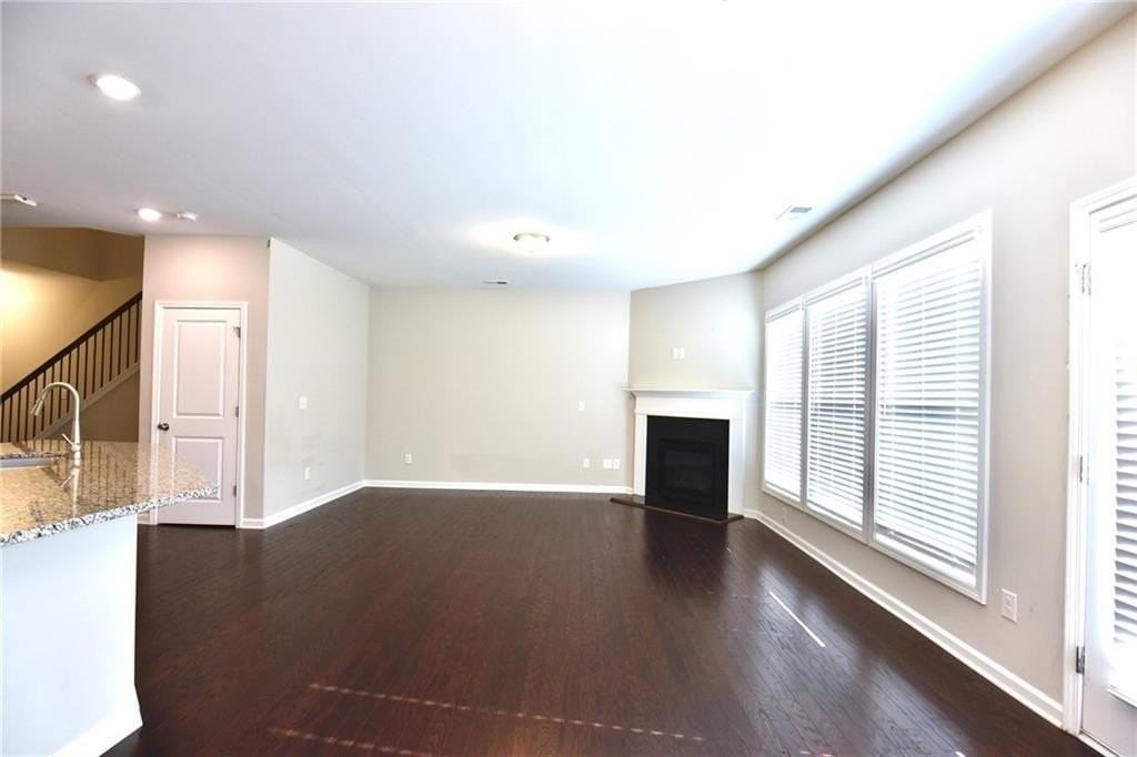 4270 Bryton Trace Dr - Photo 5 of 33