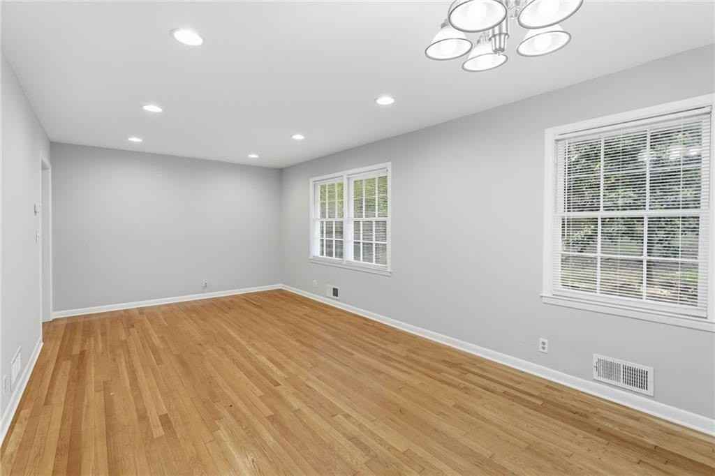 4411 Langdon Dr - Photo 2 of 34