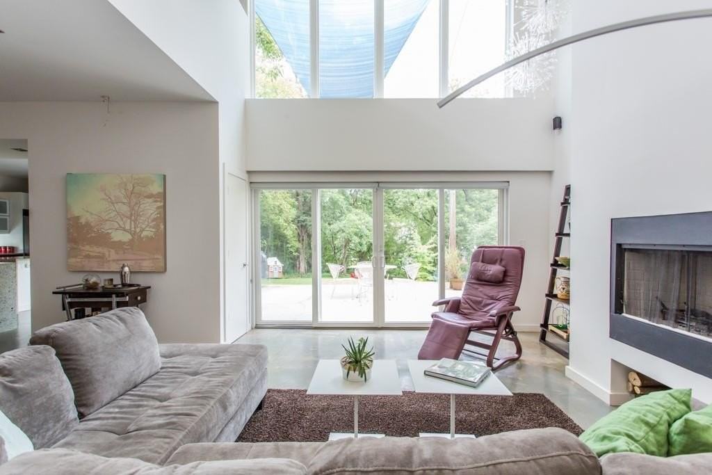 198 Mayson Ave Ne - Photo 4 of 33