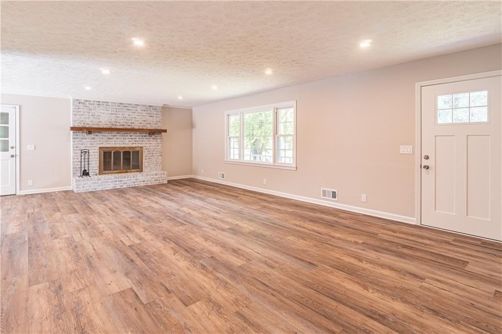 1115 Washington Ave - Photo 7 of 35
