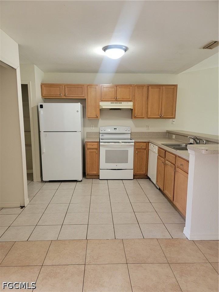 4511 30th St Sw - Photo 4 of 9
