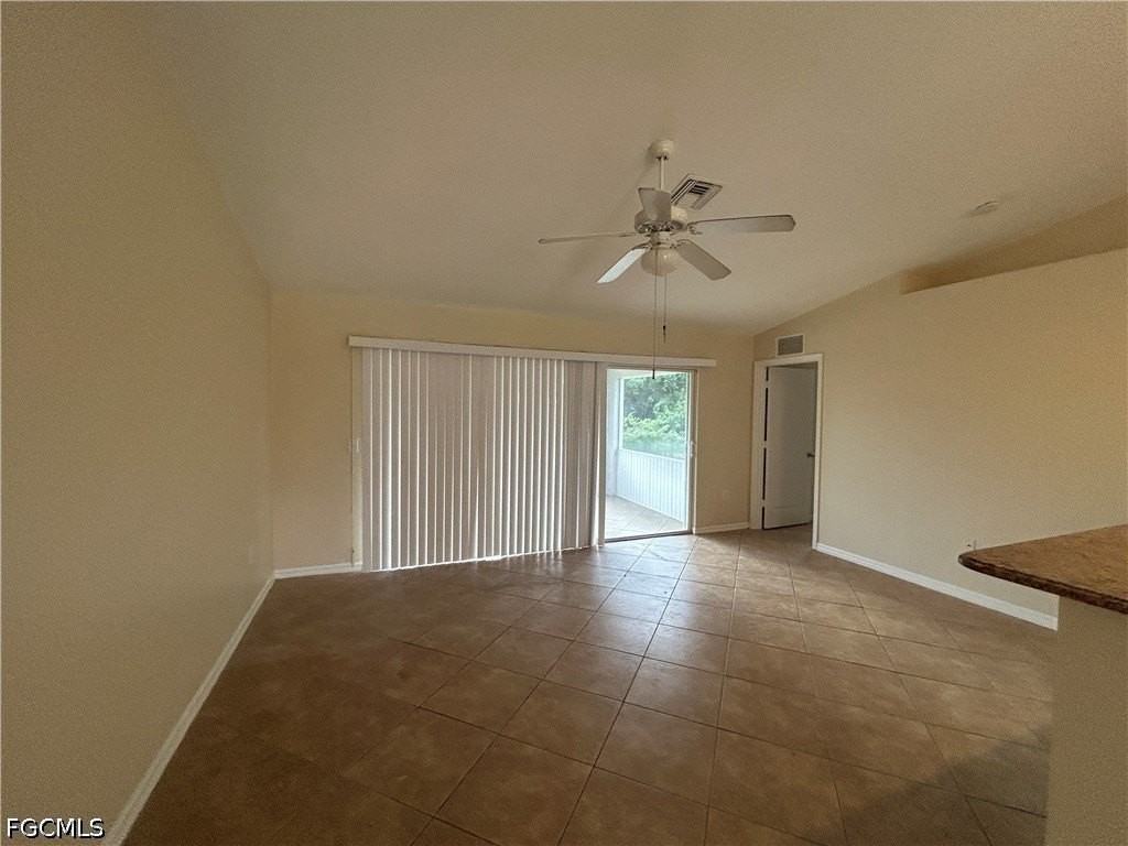 6012 Thrush Ave - Photo 6 of 19
