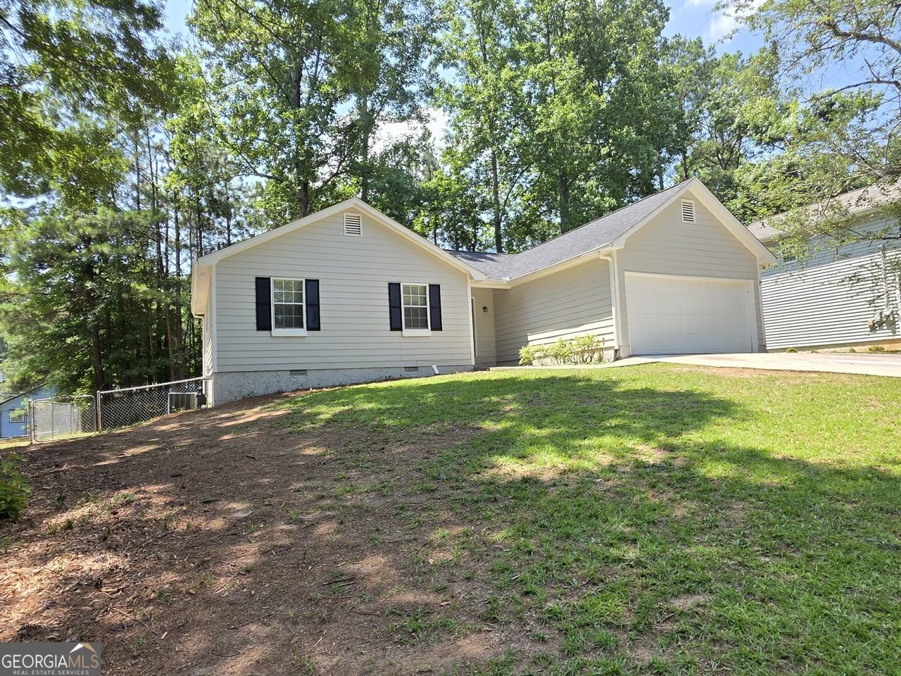 232 Hampton Dr - Photo 2 of 22
