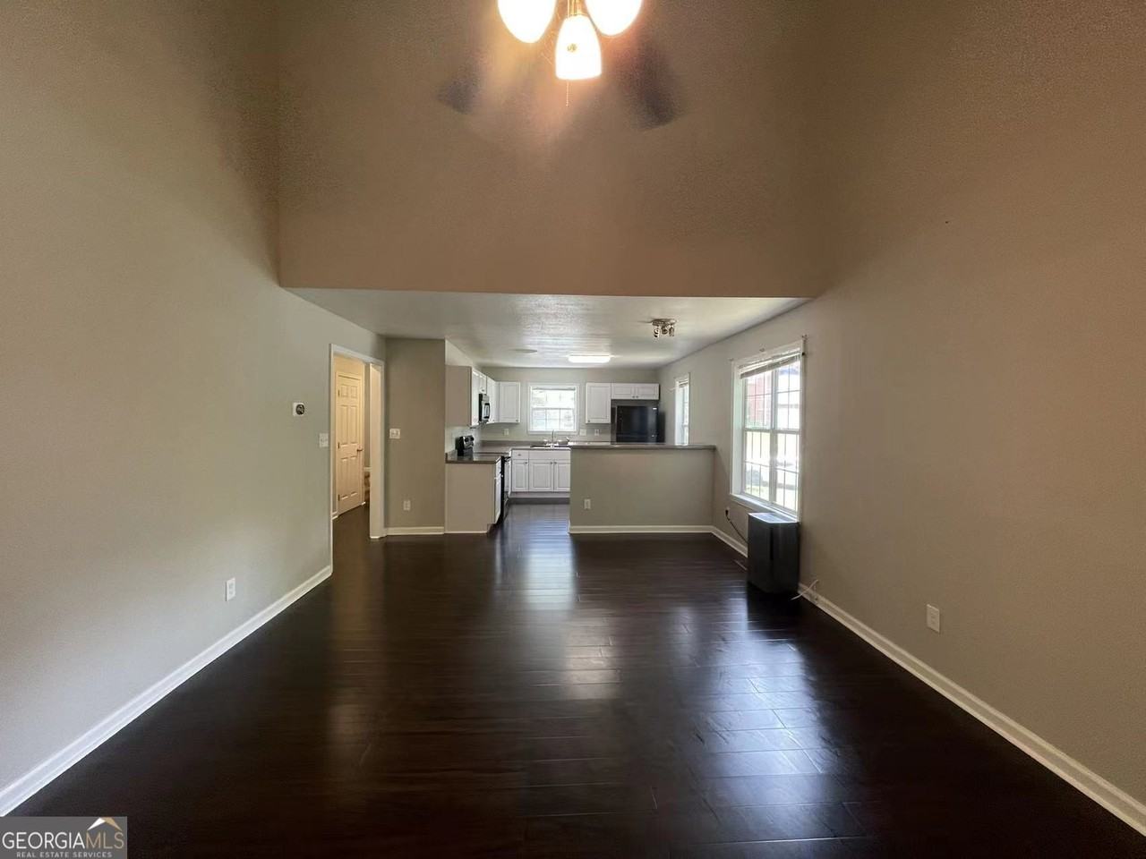 1437 Shiloh Way Nw - Photo 4 of 21