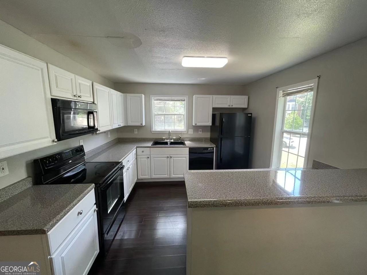 1437 Shiloh Way Nw - Photo 5 of 21