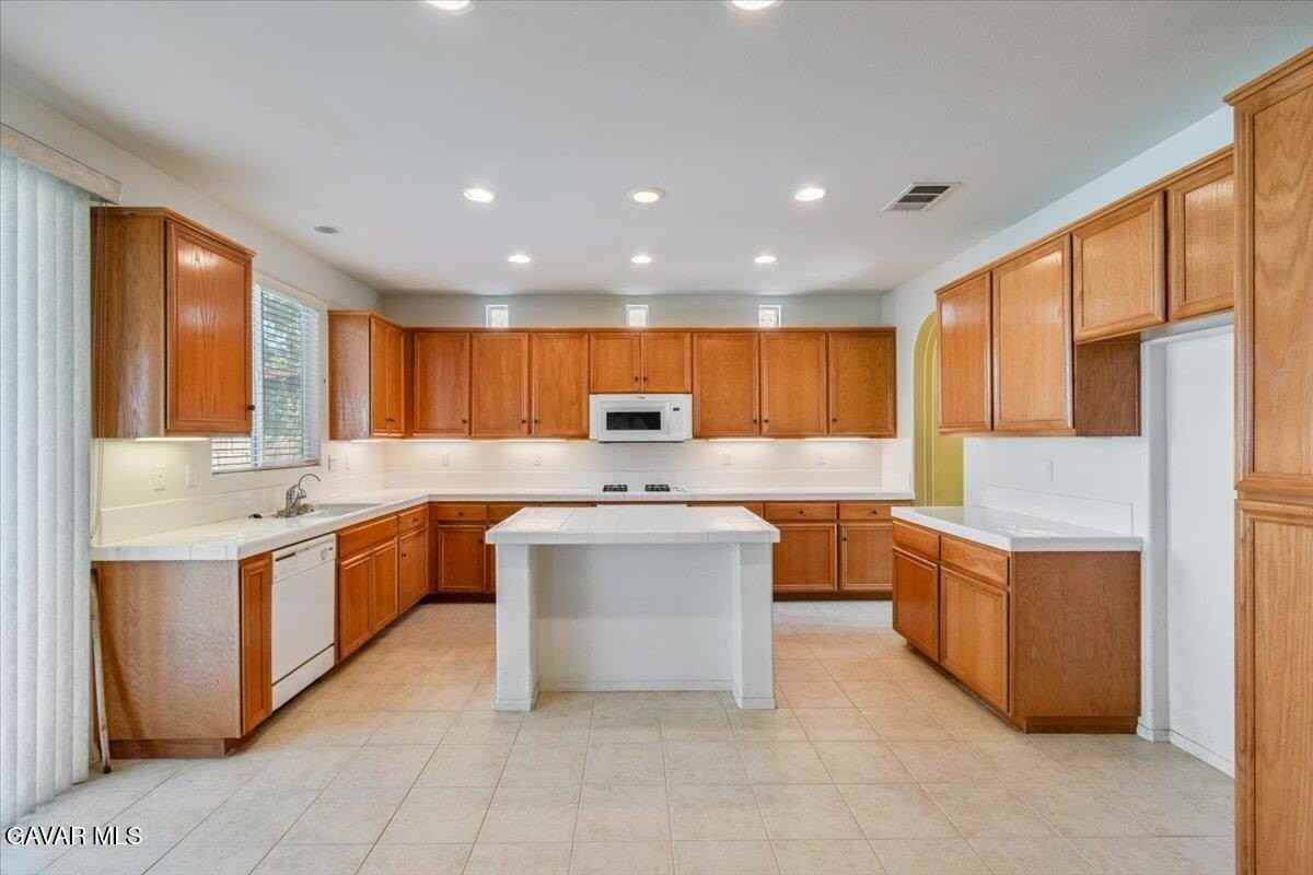 4821 W Avenue J4 - Photo 2 of 18