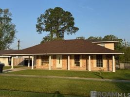 featured image of 1789 Lombard Dr