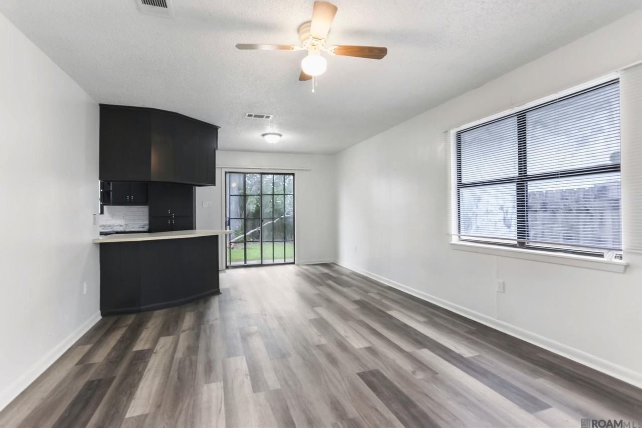 309 Hewitt Rd #B - Photo 2 of 9