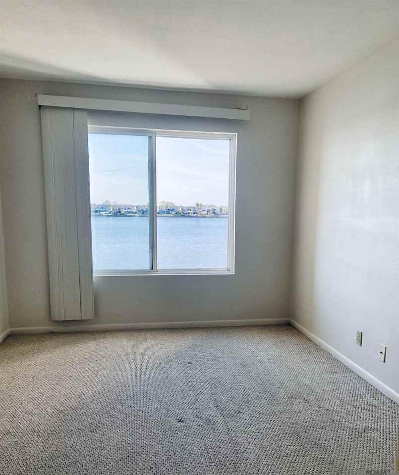 1490 Harbor Dr #205 - Photo 5 of 12