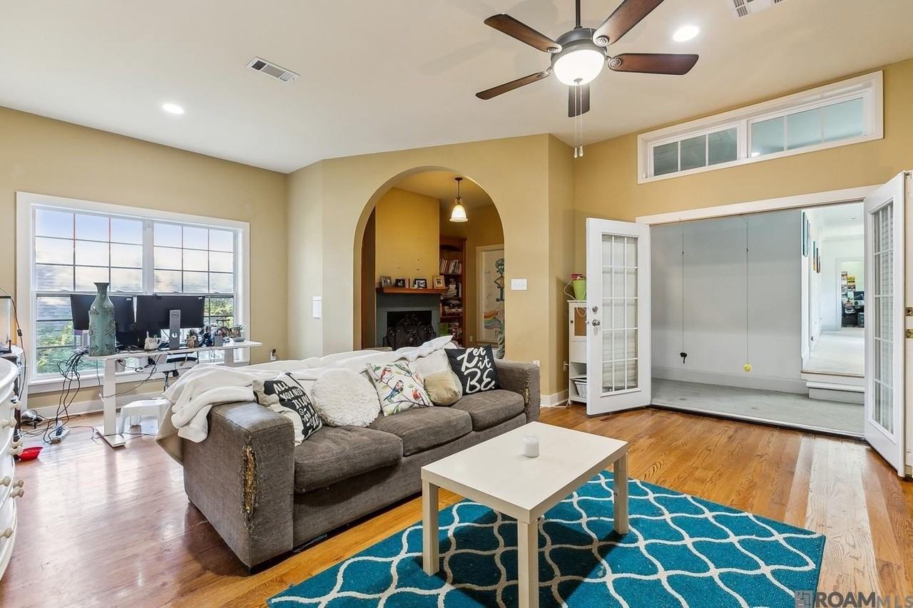 6363 Sevenoaks Ave - Photo 5 of 50