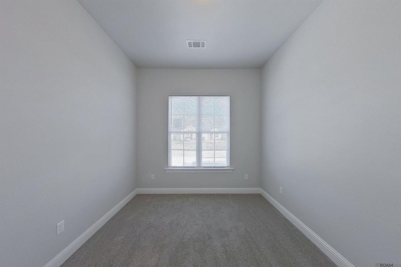 4828 W Dacha Ln - Photo 3 of 15