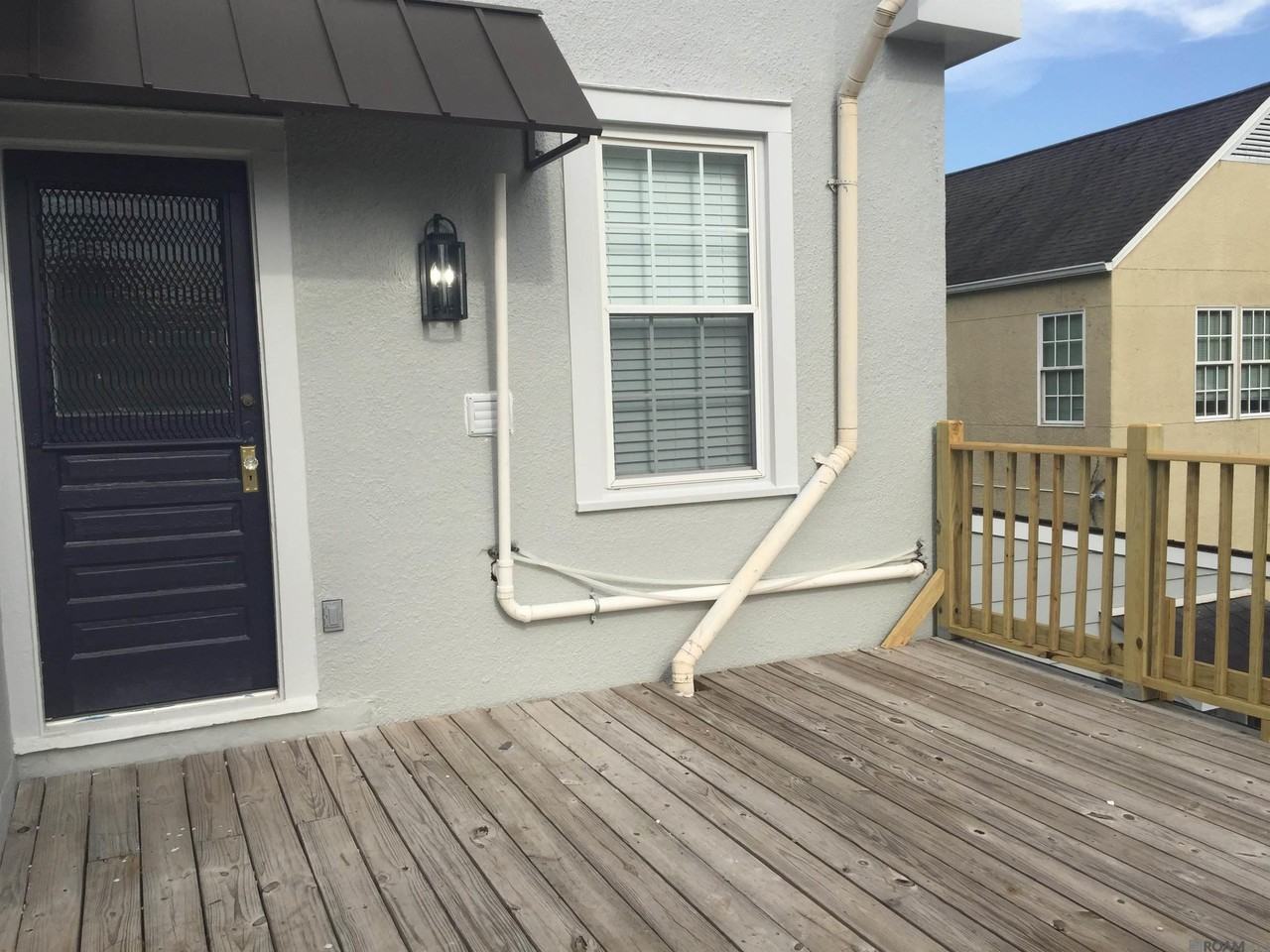 1330 Camelia Ave #1330 - Photo 3 of 11