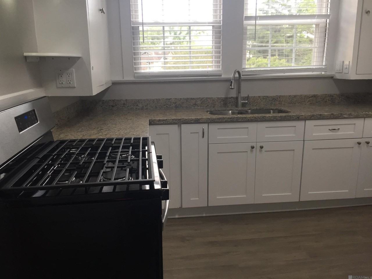 1330 Camelia Ave #1330 - Photo 7 of 11