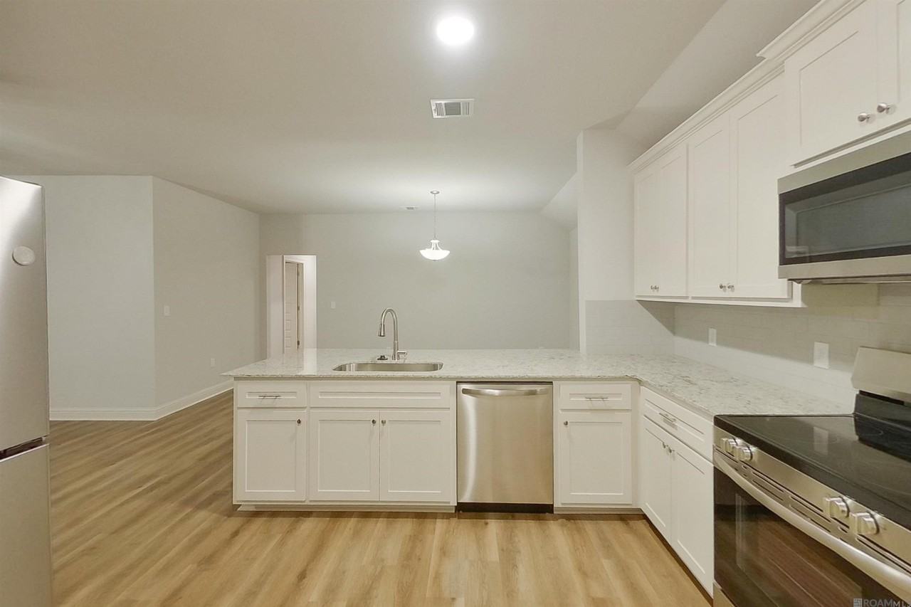 8034 Elliot Rd - Photo 6 of 22