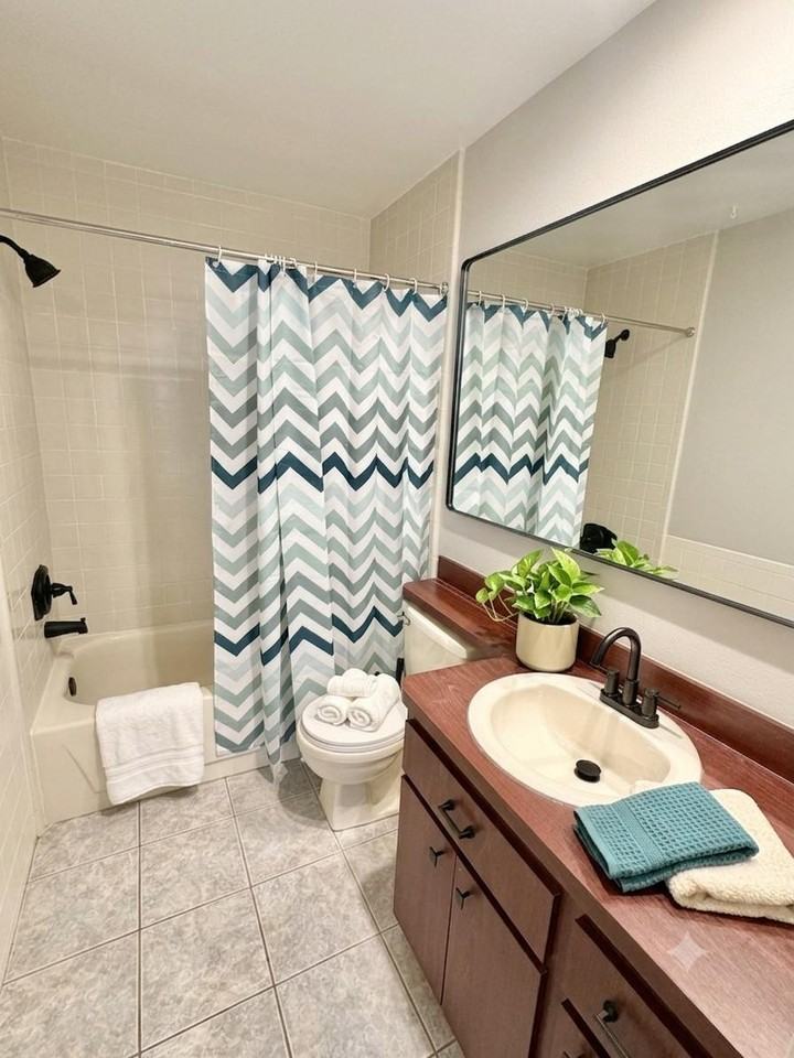 Basin St - Photo 5 of 7