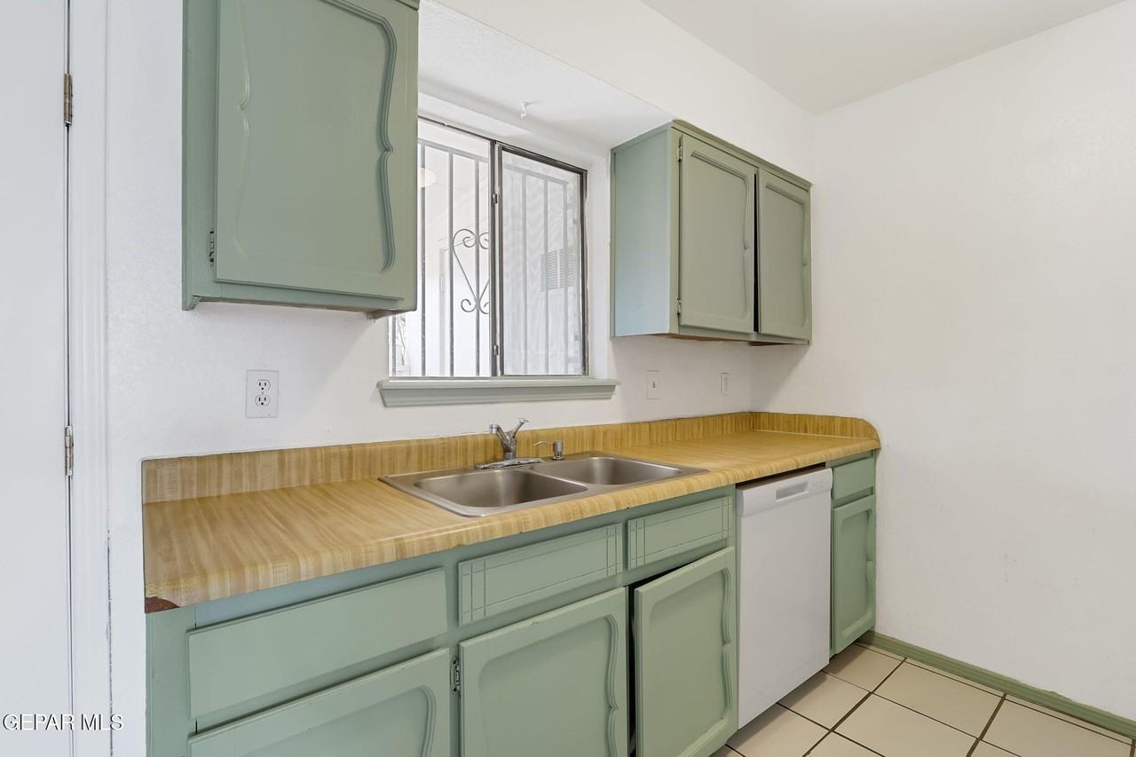 3017 E Glen Dr - Photo 6 of 12