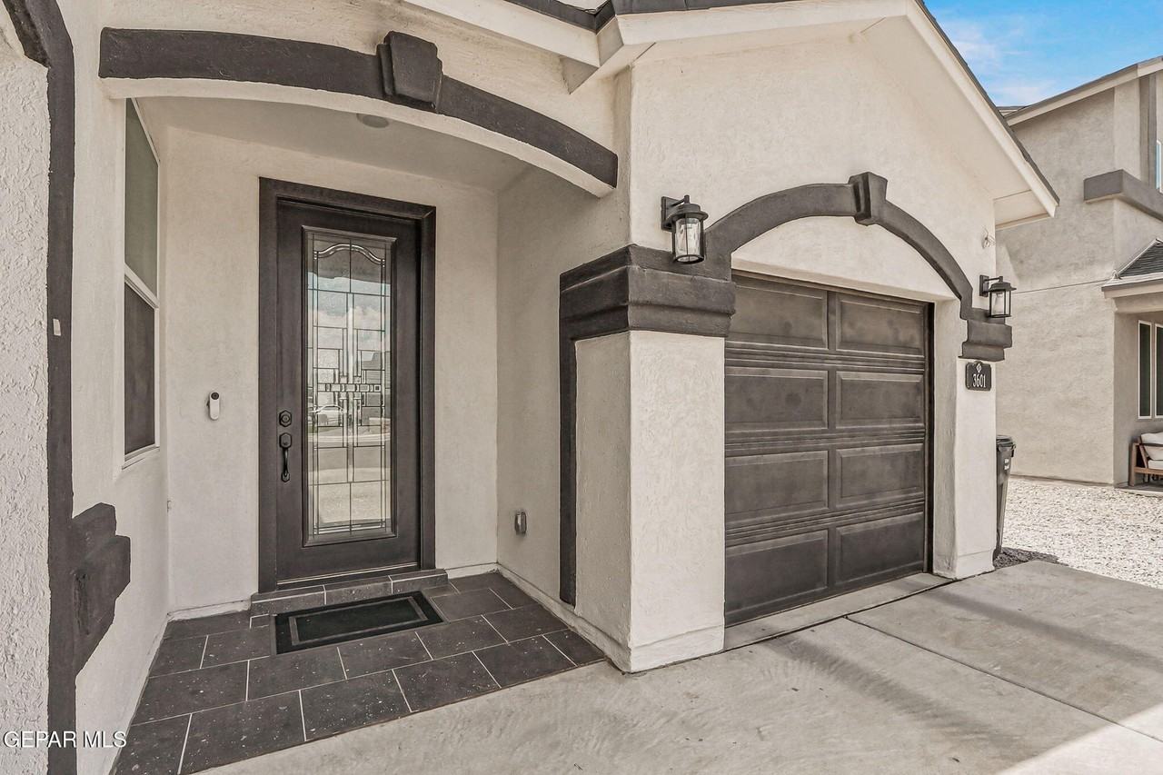 3601 Hill Sand Pl - Photo 4 of 37