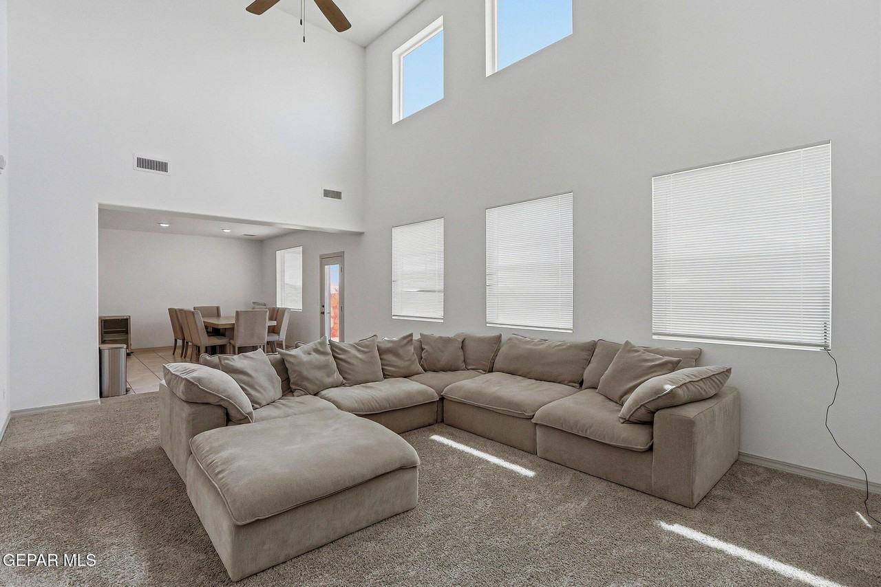 3601 Hill Sand Pl - Photo 5 of 37