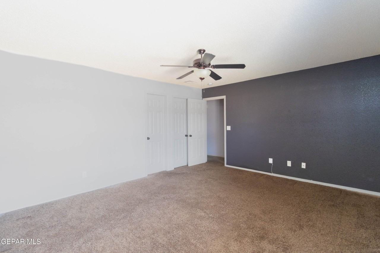 12865 Little Missy Ln - Photo 4 of 43