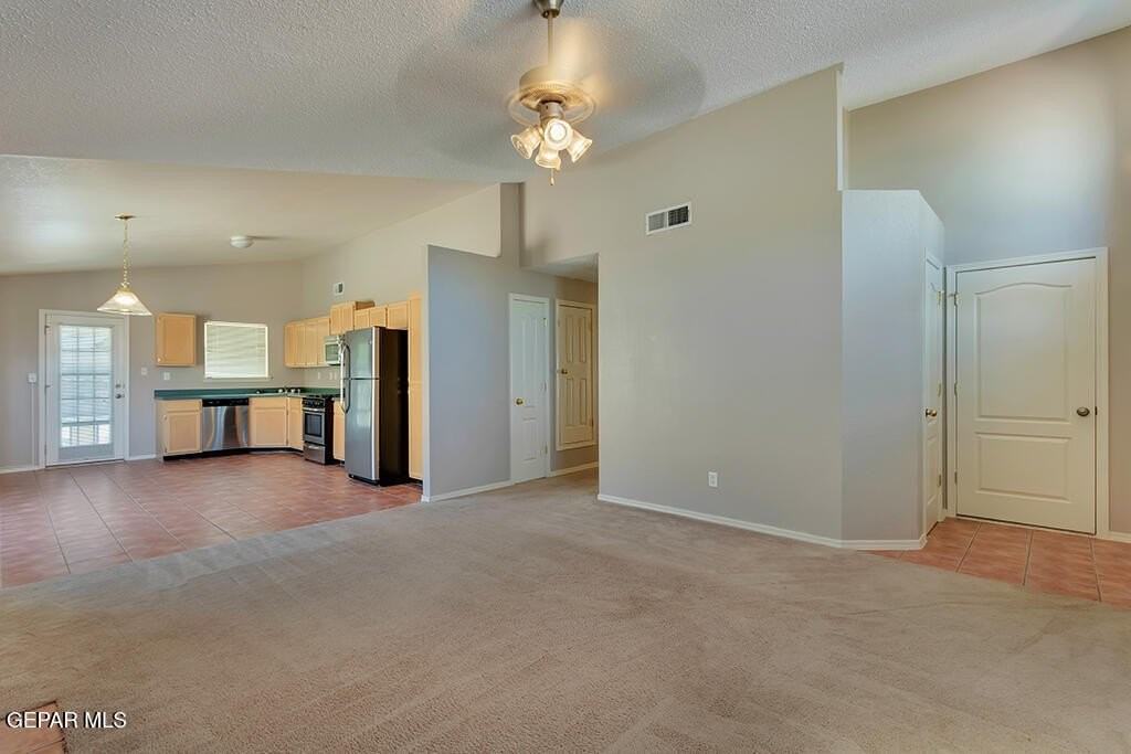 1417 Plaza Verde Dr - Photo 5 of 35