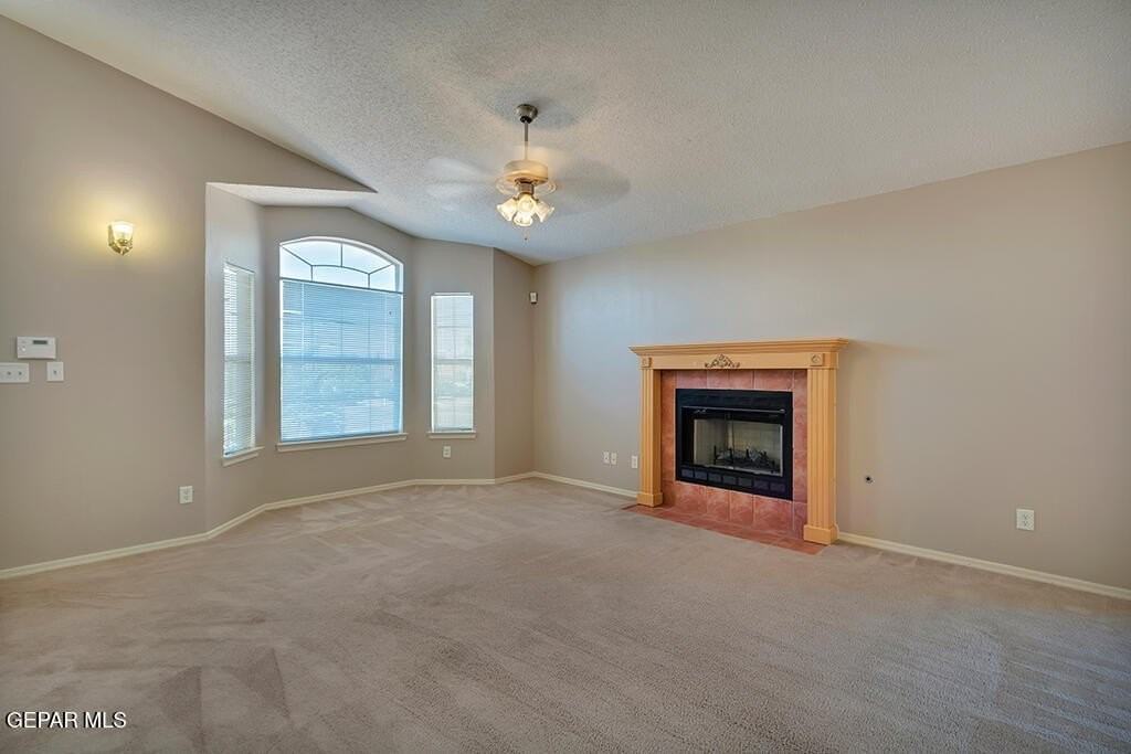 1417 Plaza Verde Dr - Photo 7 of 35