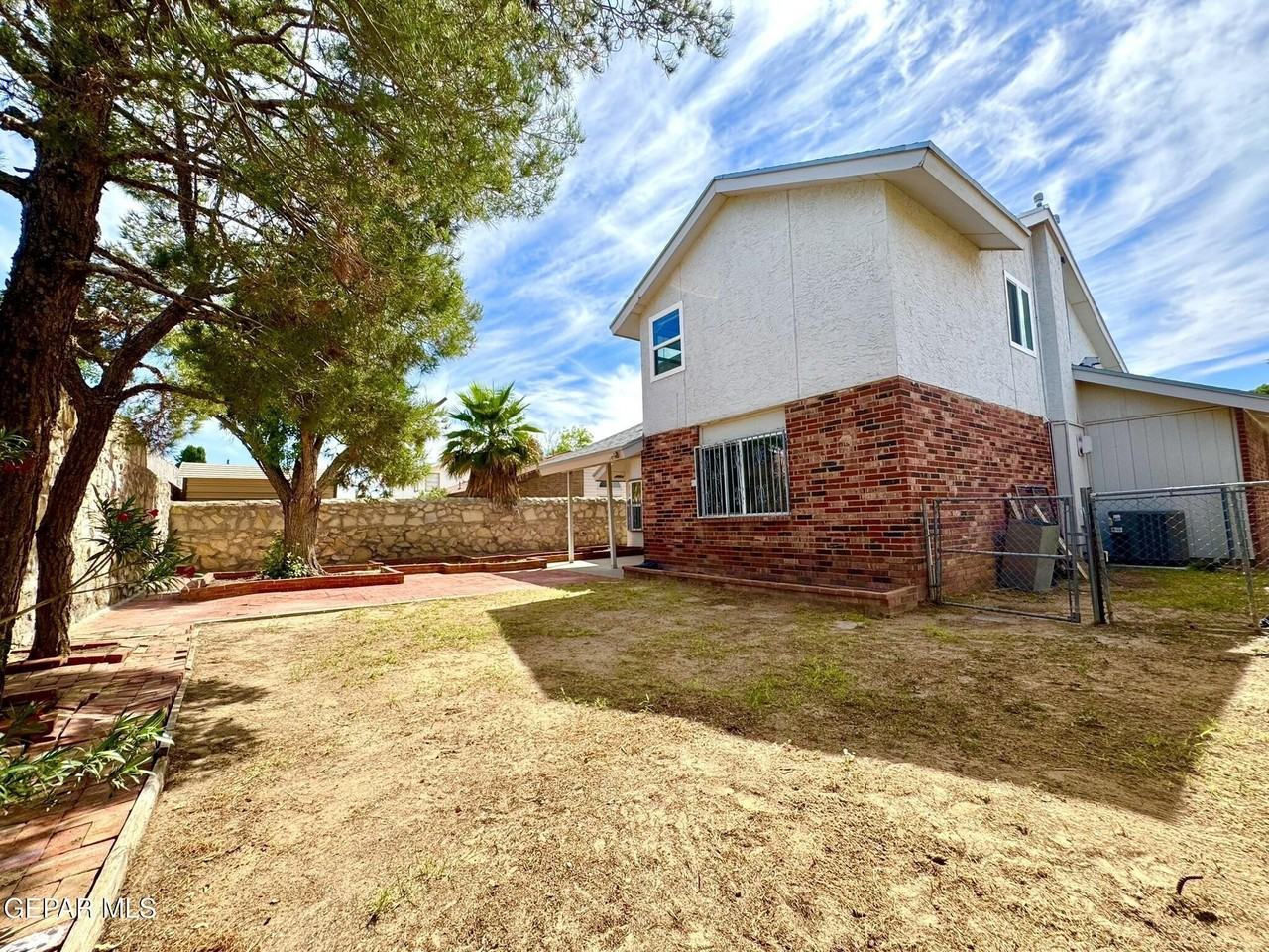 2218 Sea Gull Dr - Photo 4 of 24