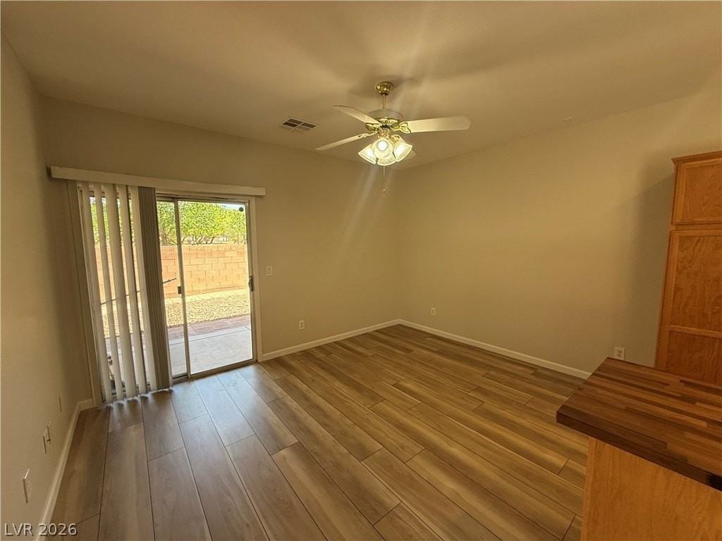 3632 Carisbrook Dr - Photo 3 of 6