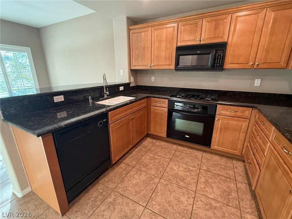 825 Canterra St #2060 - Photo 4 of 25