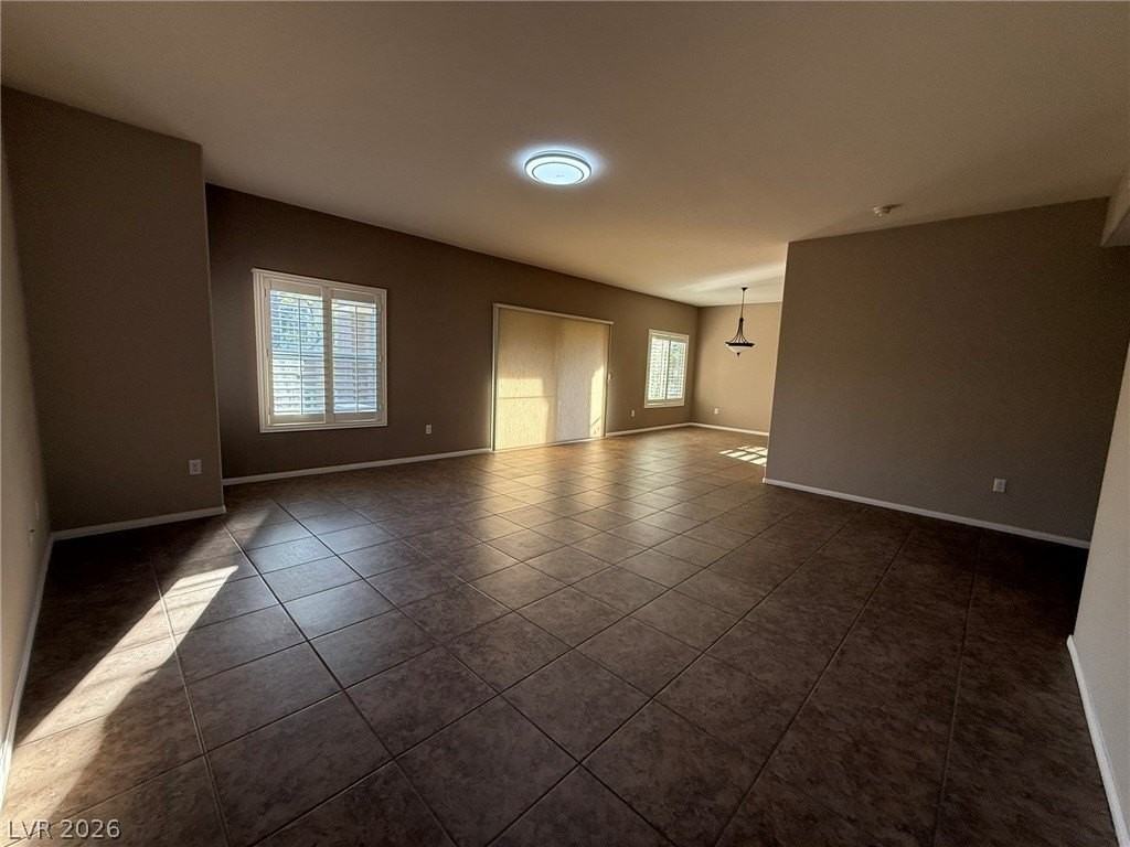 825 Canterra St #2060 - Photo 7 of 25