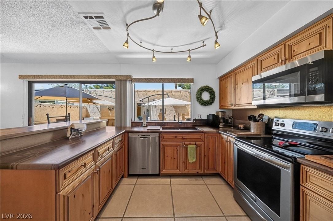 3209 Kinsale Ct - Photo 2 of 16