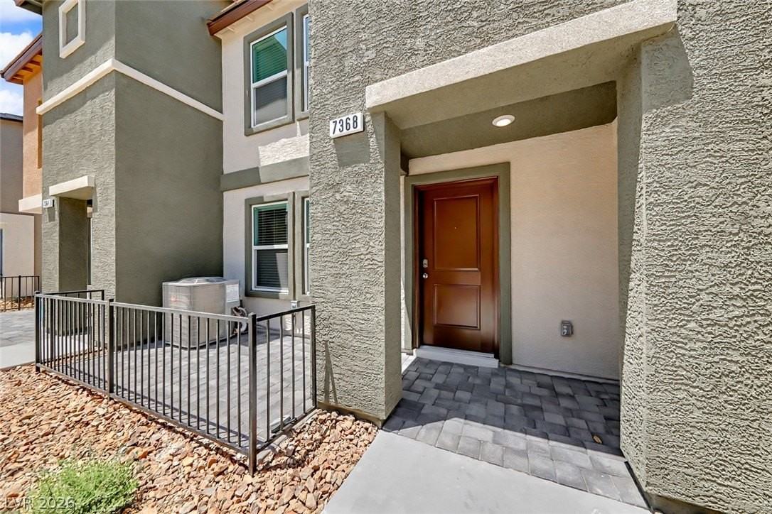 7368 Joanna Brook St - Photo 3 of 23