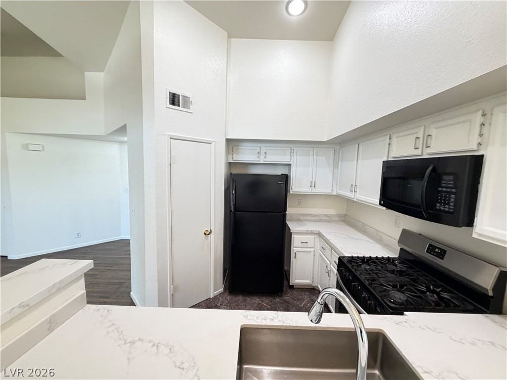 7241 Indian Creek Ln #201 - Photo 7 of 37