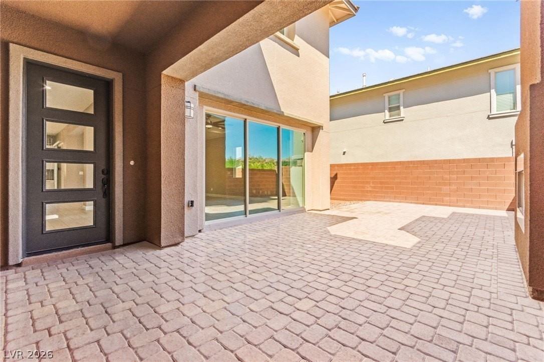 10314 Apache Blue Ave - Photo 3 of 50