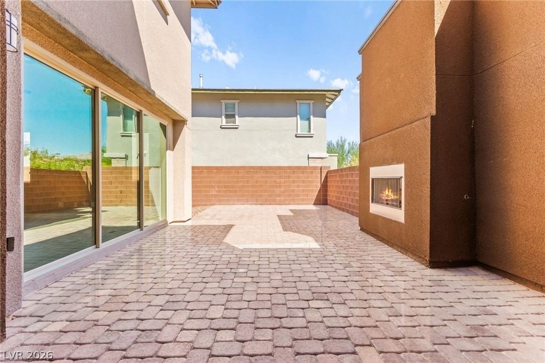 10314 Apache Blue Ave - Photo 5 of 50