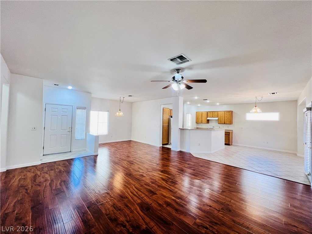 3047 Hickory Valley Rd - Photo 4 of 33
