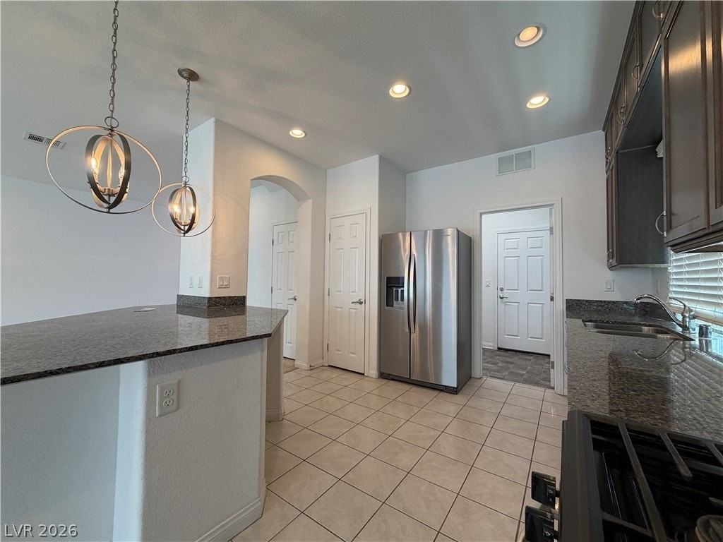 7869 Tyrell Peaks St - Photo 7 of 30