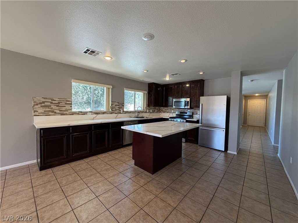11037 Parete Ct - Photo 7 of 27